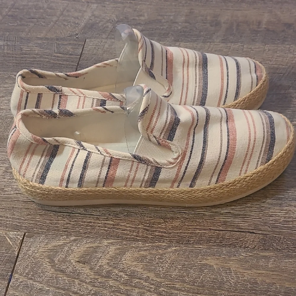 Esprit Nadine Striped Size 9 Espadrilles Flat Casual Shoes Neutrals